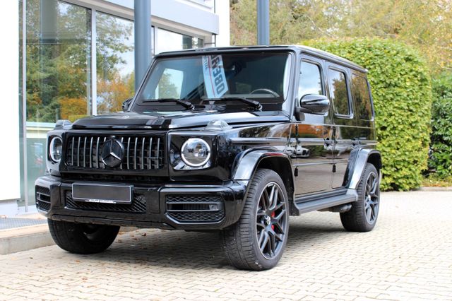 Mercedes-Benz G 63 AMG / MANUFAKTUR / REAR ENTERTAINMENT / 360