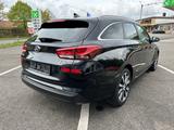 Hyundai i30 cw Premium - Hyundai mit Diesel-Antrieb: Kombi