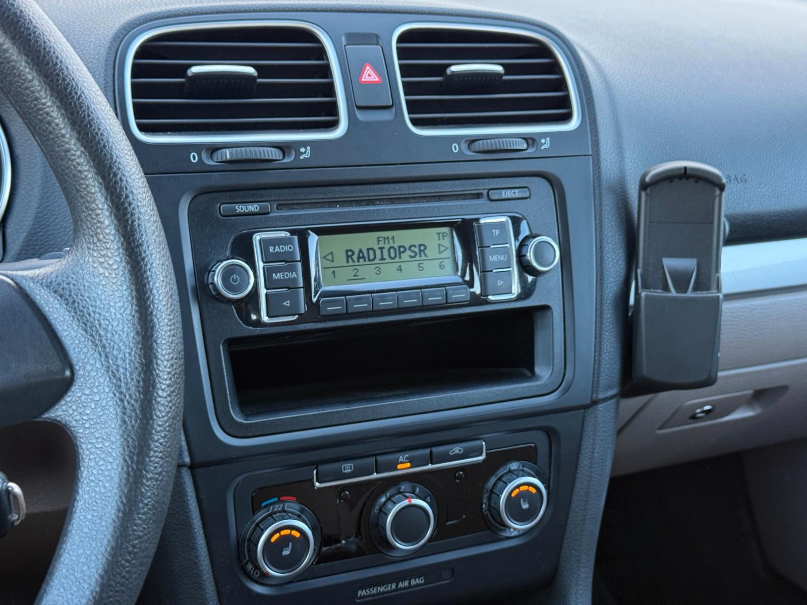 Volkswagen Golf 2010 — photo 15