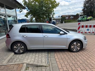 Volkswagen Golf - 4