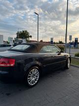 Audi a4 s-line Cabrio 2,0tdi - Audi A4 aus 2007: Line