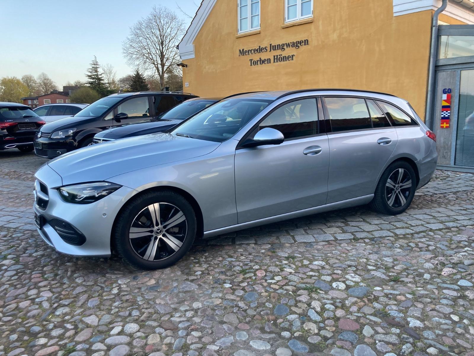 Mercedes-Benz C 200 T d 9G-Tronic LED M-BUX Kamera 8 Räder