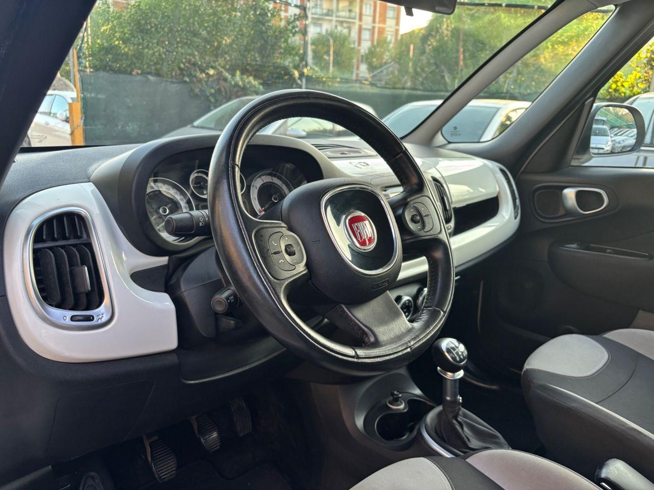 Fiat 500L 2015 — photo 12