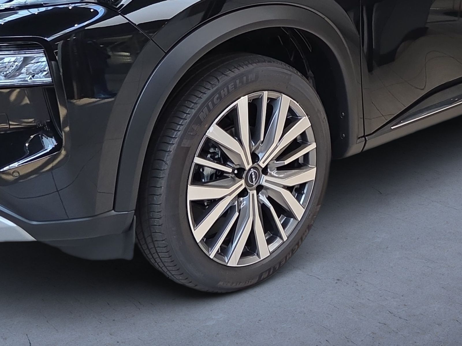 Fahrzeugabbildung Nissan X-Trail Tekna+ MHEV 163 PS Autom. *NAVI*BOSE*HEA