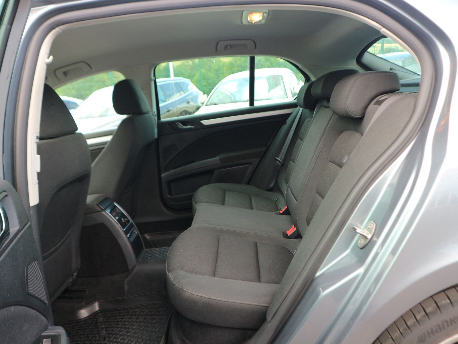 Fahrzeugabbildung SKODA Superb Family DSG GRA Xenon PDC SHZ