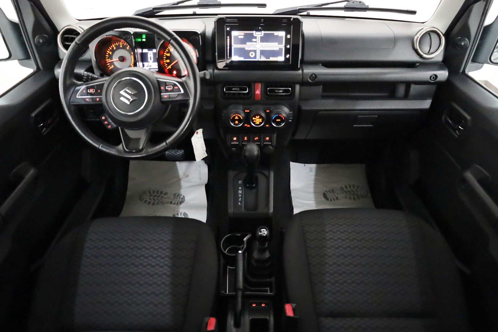 Fahrzeugabbildung Suzuki Jimny Comfort+,AllGrip,4WD,Navi,4 Sitze,AUTOMAT