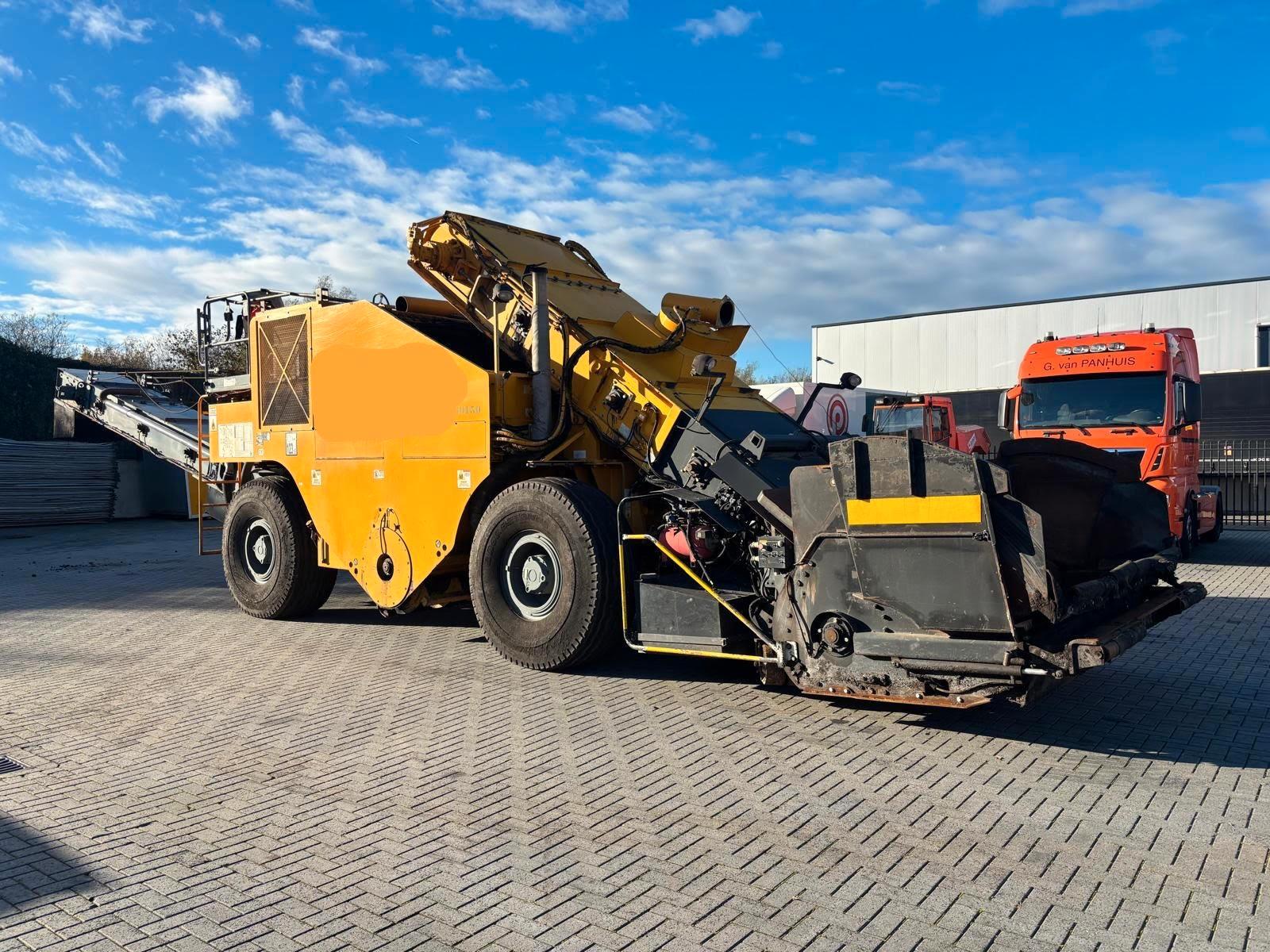 Other ROADTEC SB 2500 D SHUTTLE BUGGY