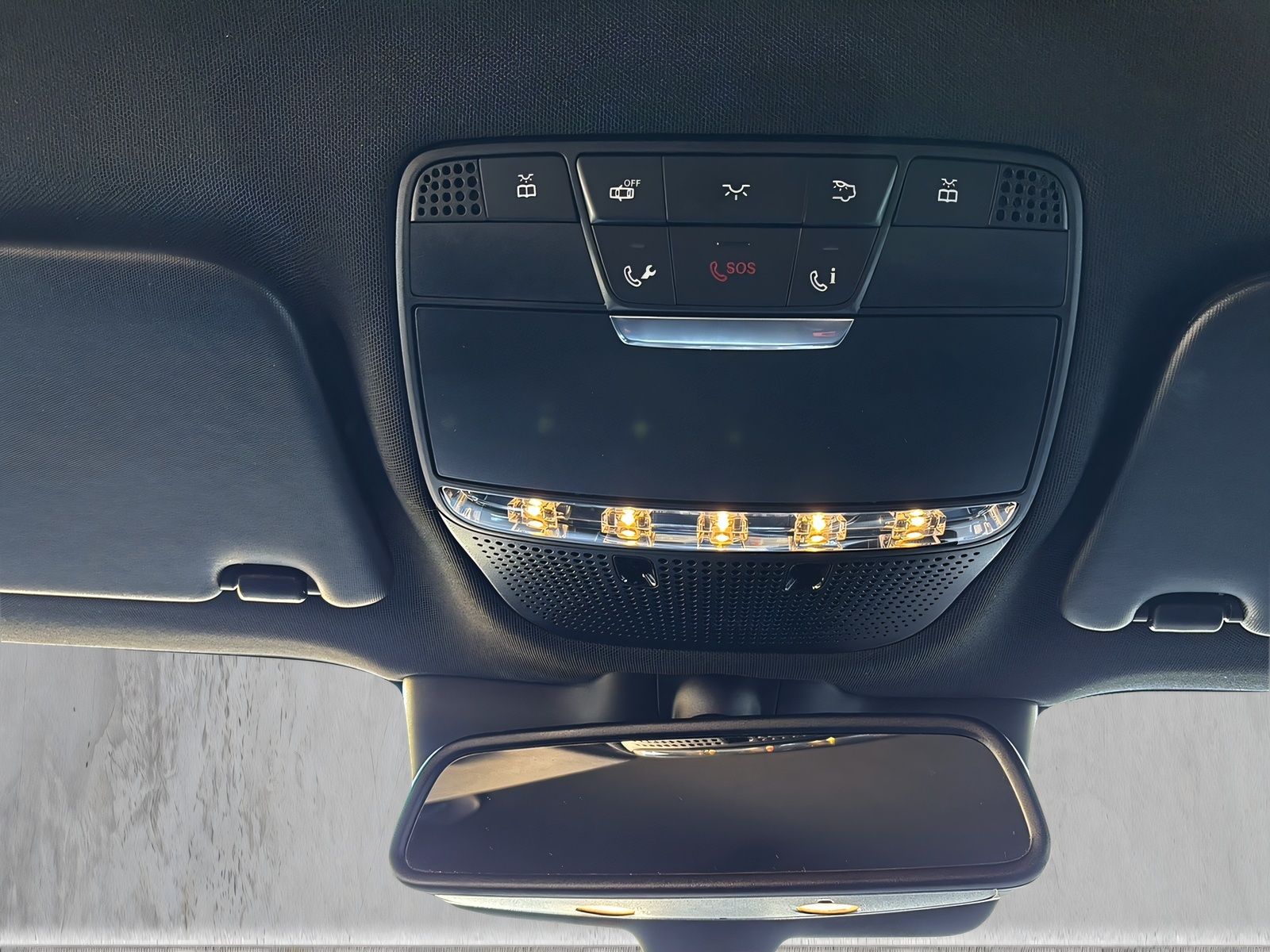 Fahrzeugabbildung Mercedes-Benz GLC 250 d 4Matic EXCLUSIVE BURMESTER AHK LED PDC