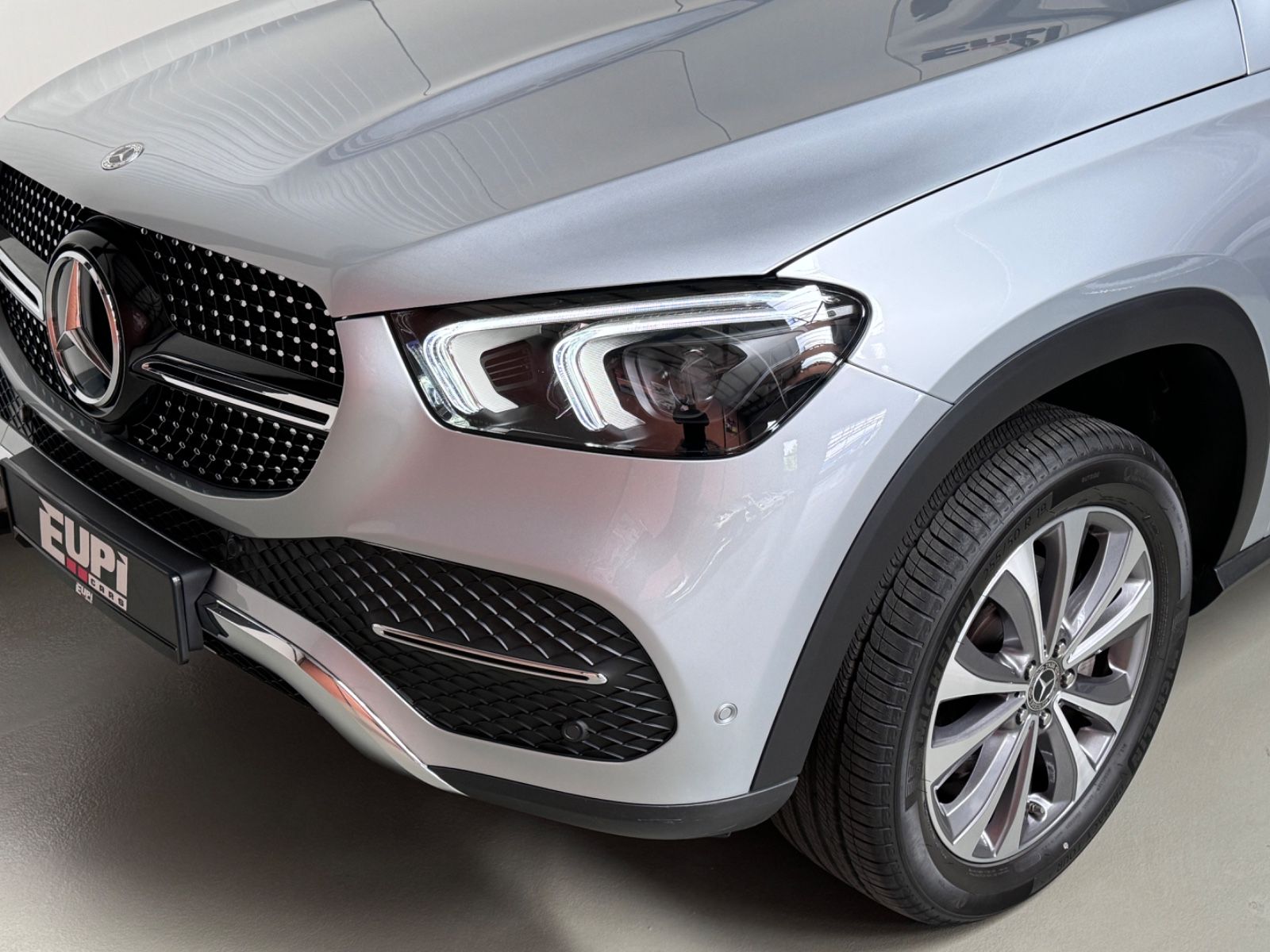 Fahrzeugabbildung Mercedes-Benz GLE 350/Burmester/360°/LED