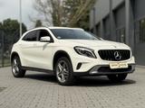 Mercedes-Benz GLA 180 CDI d / Navigation / Teilleder/ - Mercedes-Benz GLA 180 mit Diesel-Antrieb