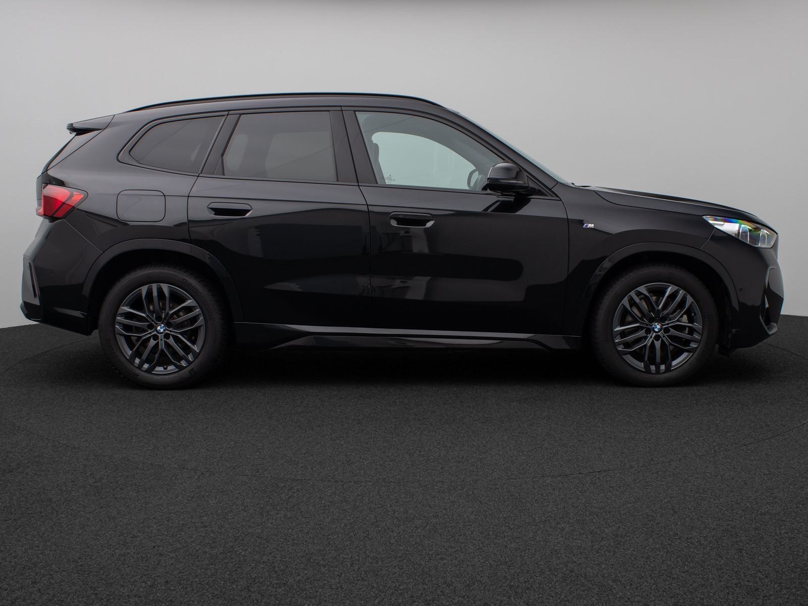 Fahrzeugabbildung BMW X1 xD23d M Sport Panorama Kamera DAB H/K Komfort