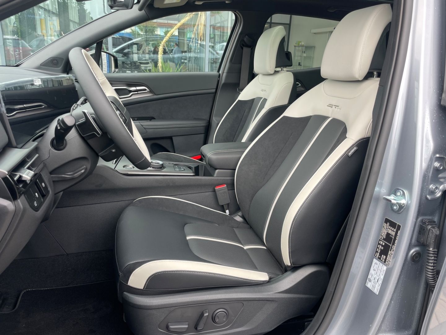 Fahrzeugabbildung Kia Sportage GT Line AWD LED Schiebedach 360Kamera