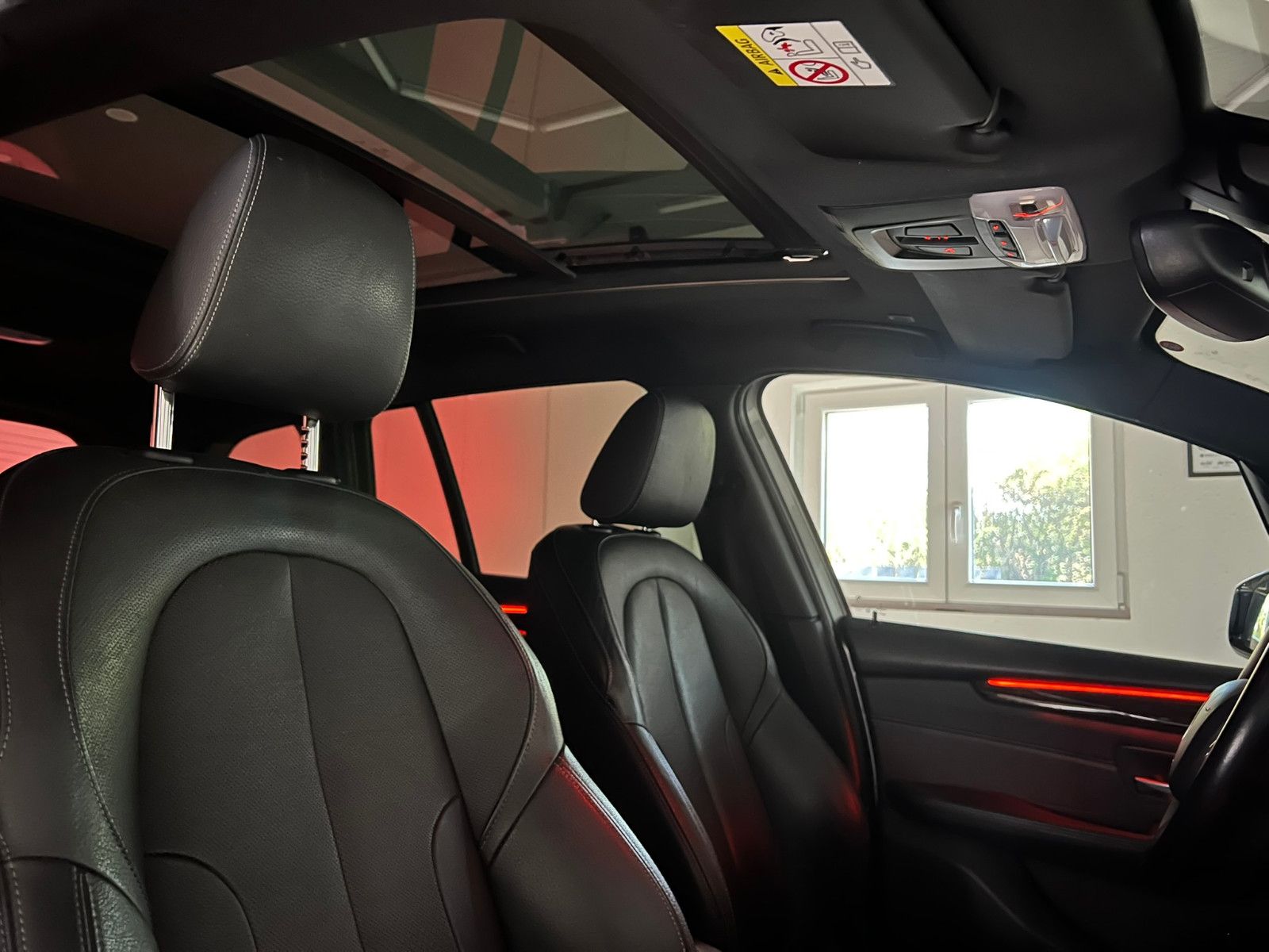 Fahrzeugabbildung BMW 218 d Gran Tourer LUXURY Line/PANO/LED/7-SITZER