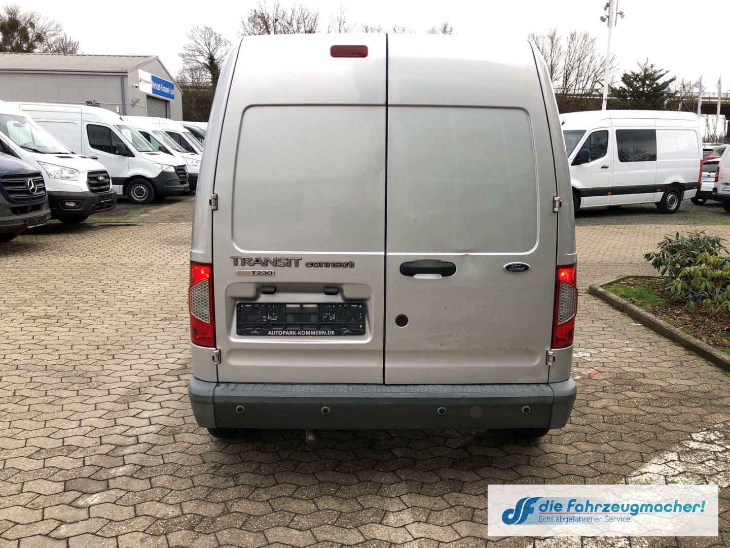 Fahrzeugabbildung Ford Transit Connect Kasten lang 1.8 TDCi DPF PDC Spr