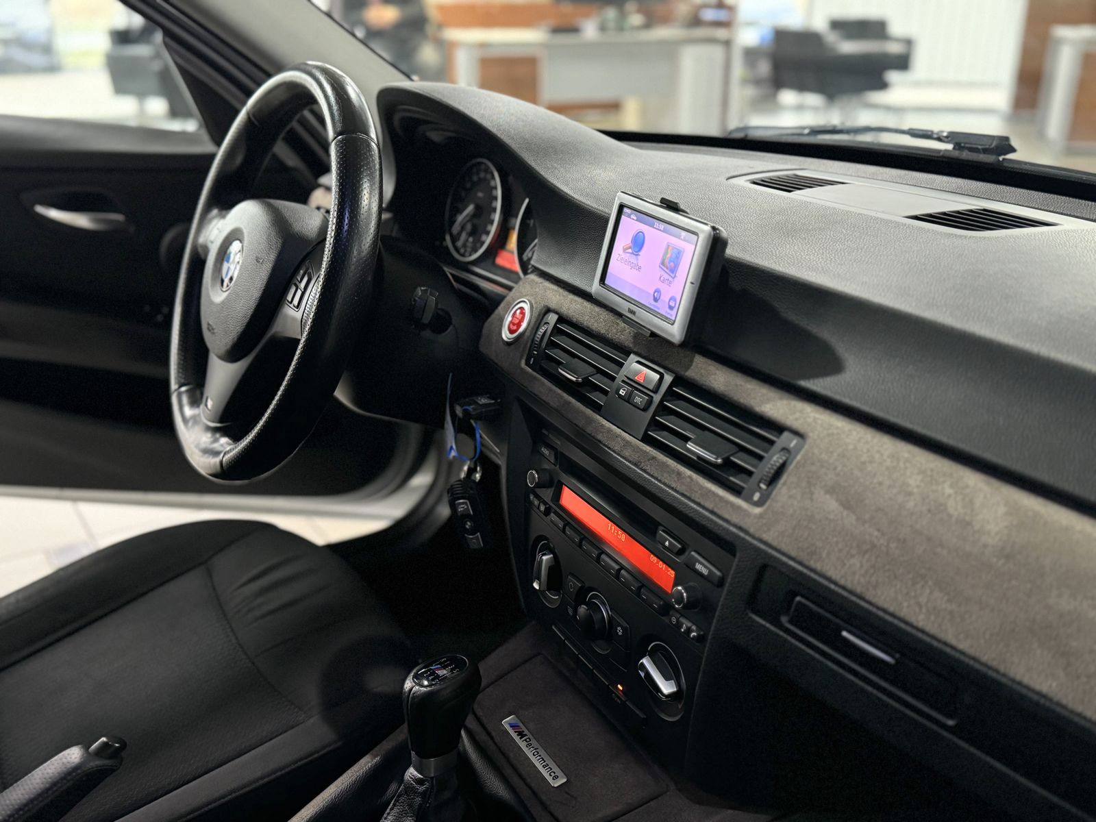 Fahrzeugabbildung BMW 316d Touring Tempomat Klima Navi