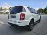 Ssangyong REXTON Executive 4WD Automatik*Leder*Navi*AHK* - Ssangyong mit Diesel-Antrieb: Geländewagen