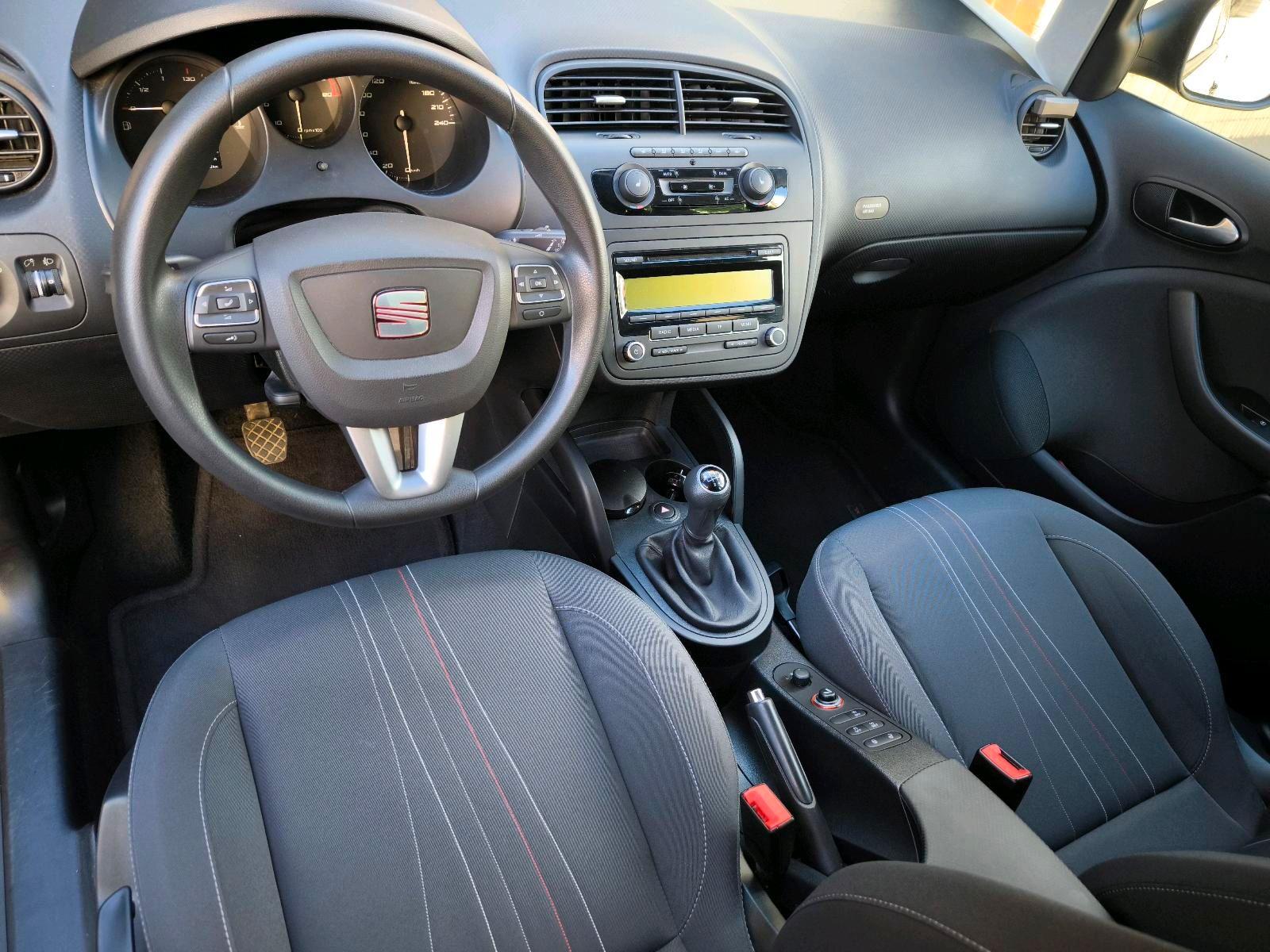 Seat Altea XL 2011 — photo 10