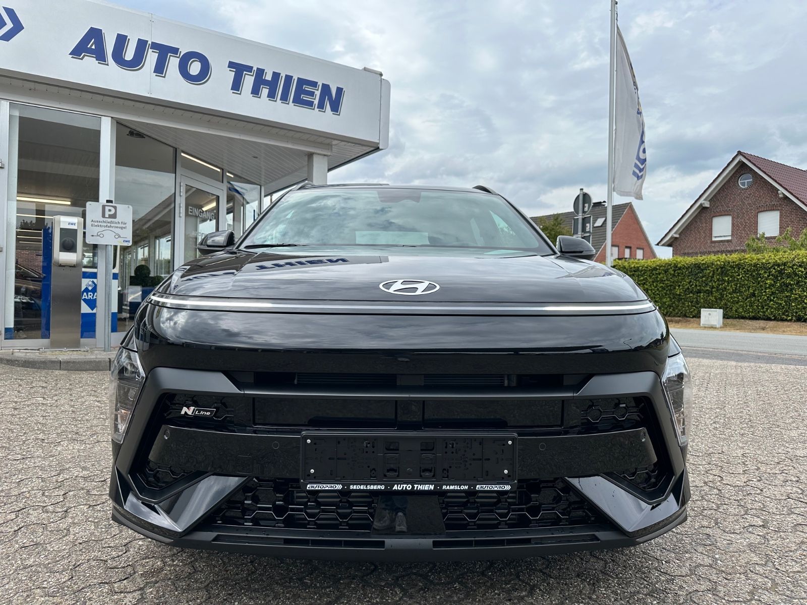 Fahrzeugabbildung Hyundai KONA 1.6 T-GDI N Line DCT Navi/ACC/Shzg/PDC/18"