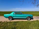 Ford Mustang Oldtimer - Ford Mustang: Old