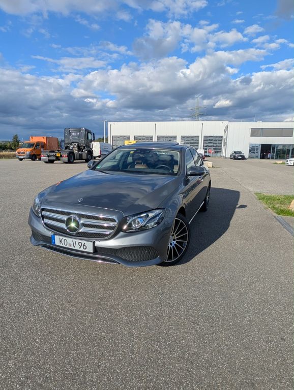 Image of Mercedes-Benz E 250