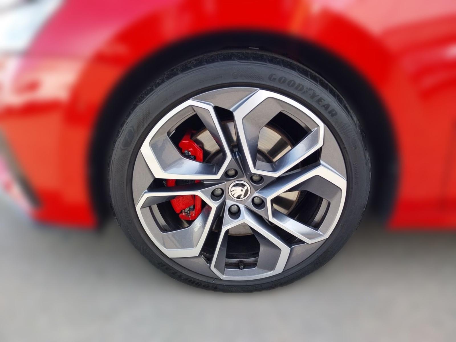 Skoda Octavia Lim. RS *AHK*DCC*NAVI*HUD*ACC*KAMERA*KES, миниатюра 5