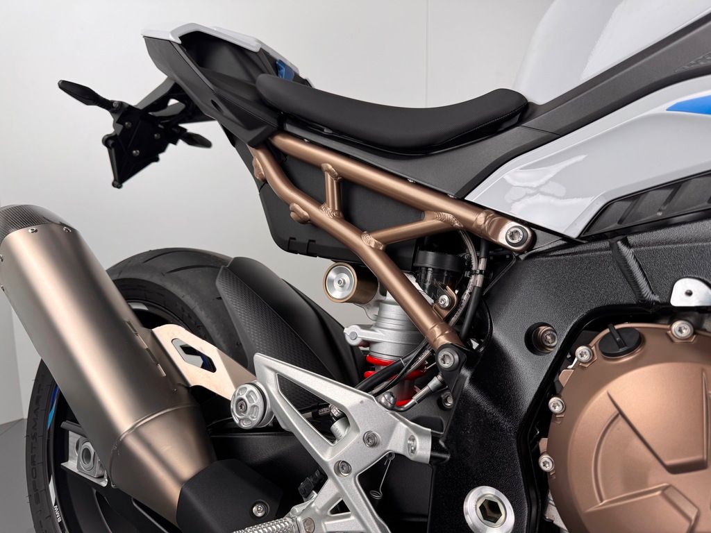 Fahrzeugabbildung BMW S1000 R *M-PAKET *VOLLAUSSTATTUNG *SCHECKHEFT