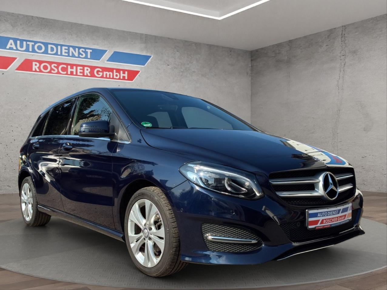Mercedes-Benz B 180