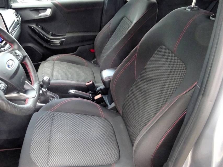Fahrzeugabbildung Ford Puma 1.0 EcoBoost Mild Hybrid ST-Line