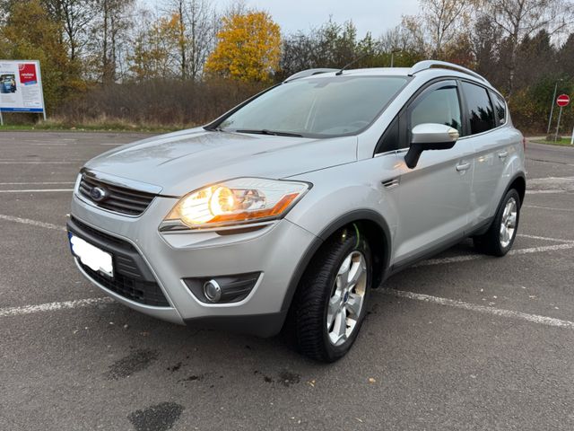 Ford Kuga 2,0 TDCi 2x4 Titanium Titanium