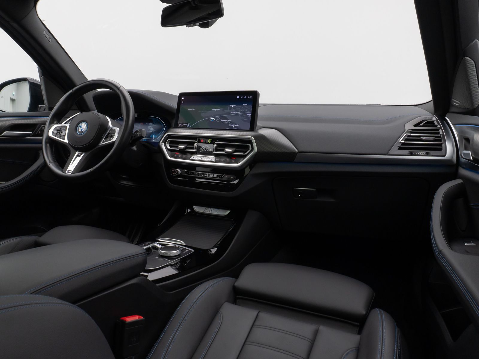 Fahrzeugabbildung BMW iX3 Impressive M Sport Panorama 360°HUD DAB H/K