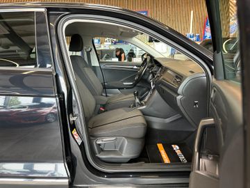 MYAUTOCENTER – Gebraucht- und Jahreswagen mit Werkstattservice in Pfaffenhofen Volkswagen T-Roc Style *LED*Unfallfrei*TÜV*PDC*