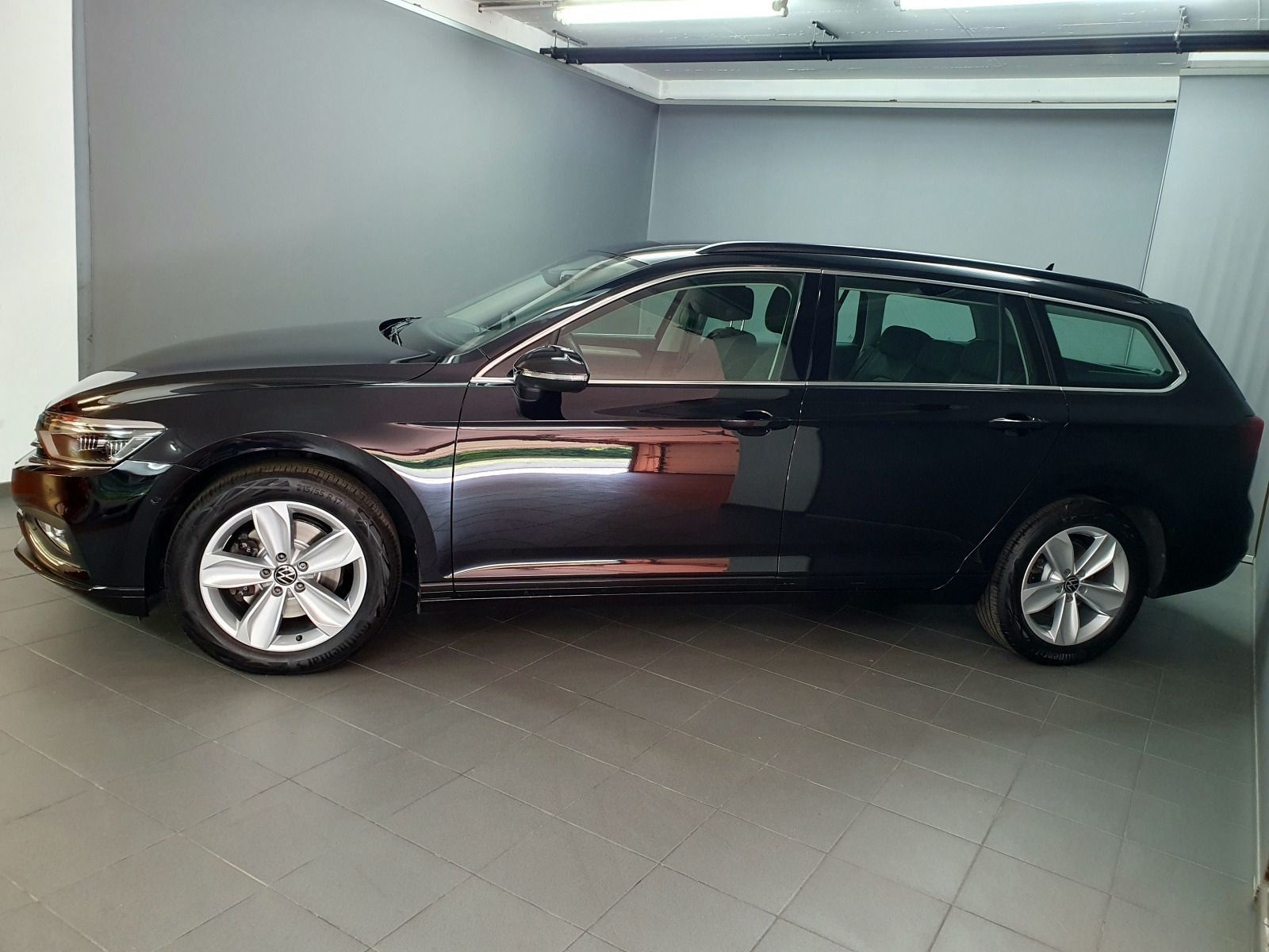 Volkswagen Passat Variant Business 2.0TDI DSG 4mot. ACC RFK foto 2