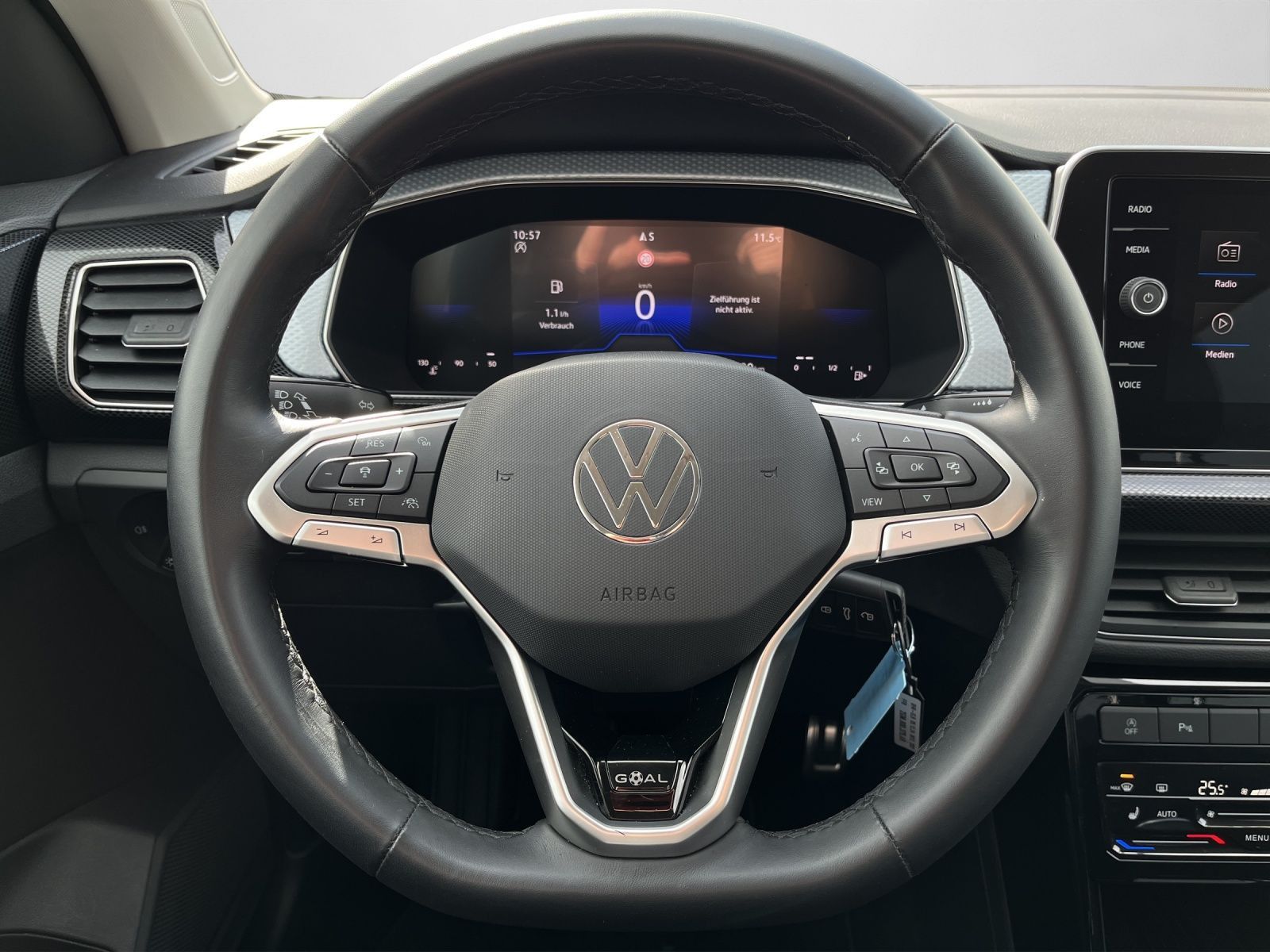 Volkswagen T-Cross - Bild 10
