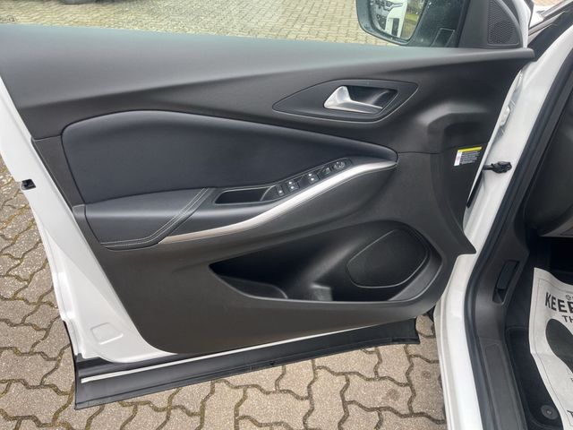 Opel GRANDLAND GS 5-TÜRER 1.2 DIRECT INJECTION TURBO