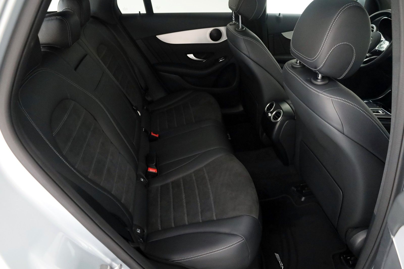 Fahrzeugabbildung Mercedes-Benz GLC 300 e 4M,AMG-line, Navi,LED,360Kam,Pano,AHK