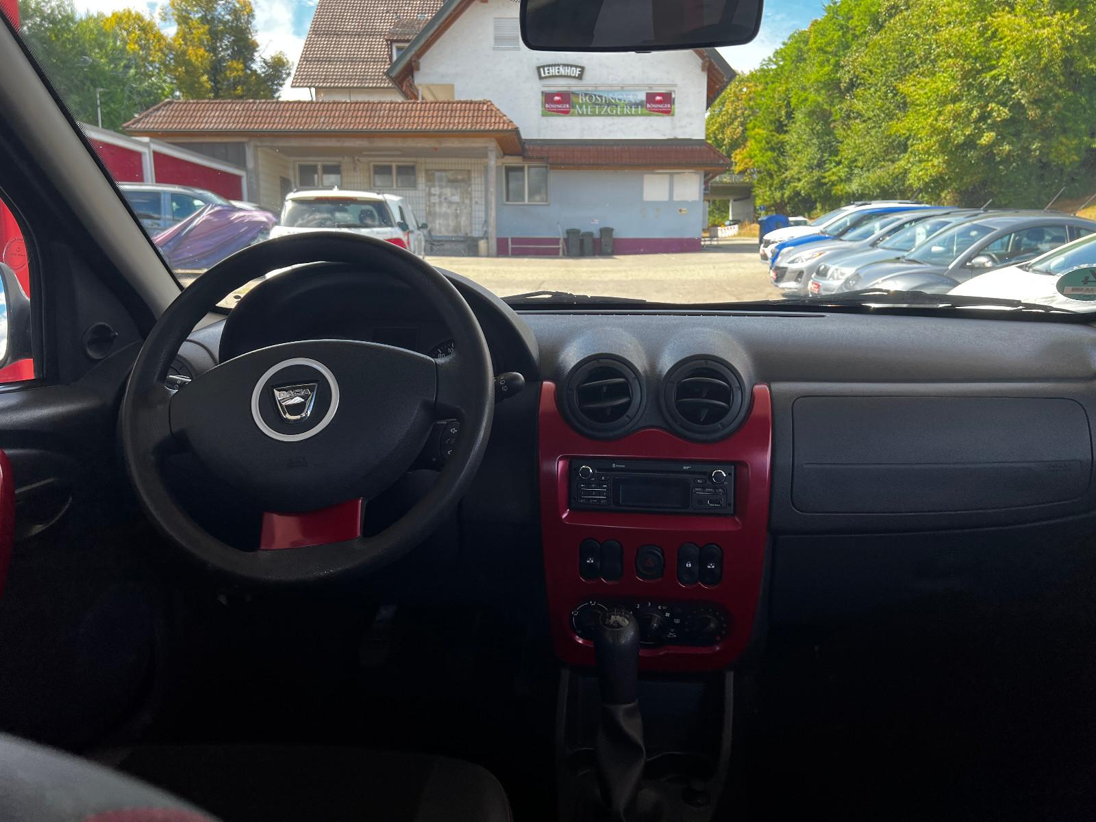 Dacia Sandero 2012 — photo 17