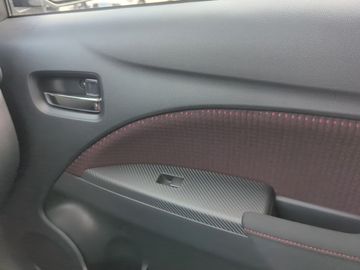 Mitsubishi Space Star Select+ Black *SHZ*KAMERA*CARPLAY*