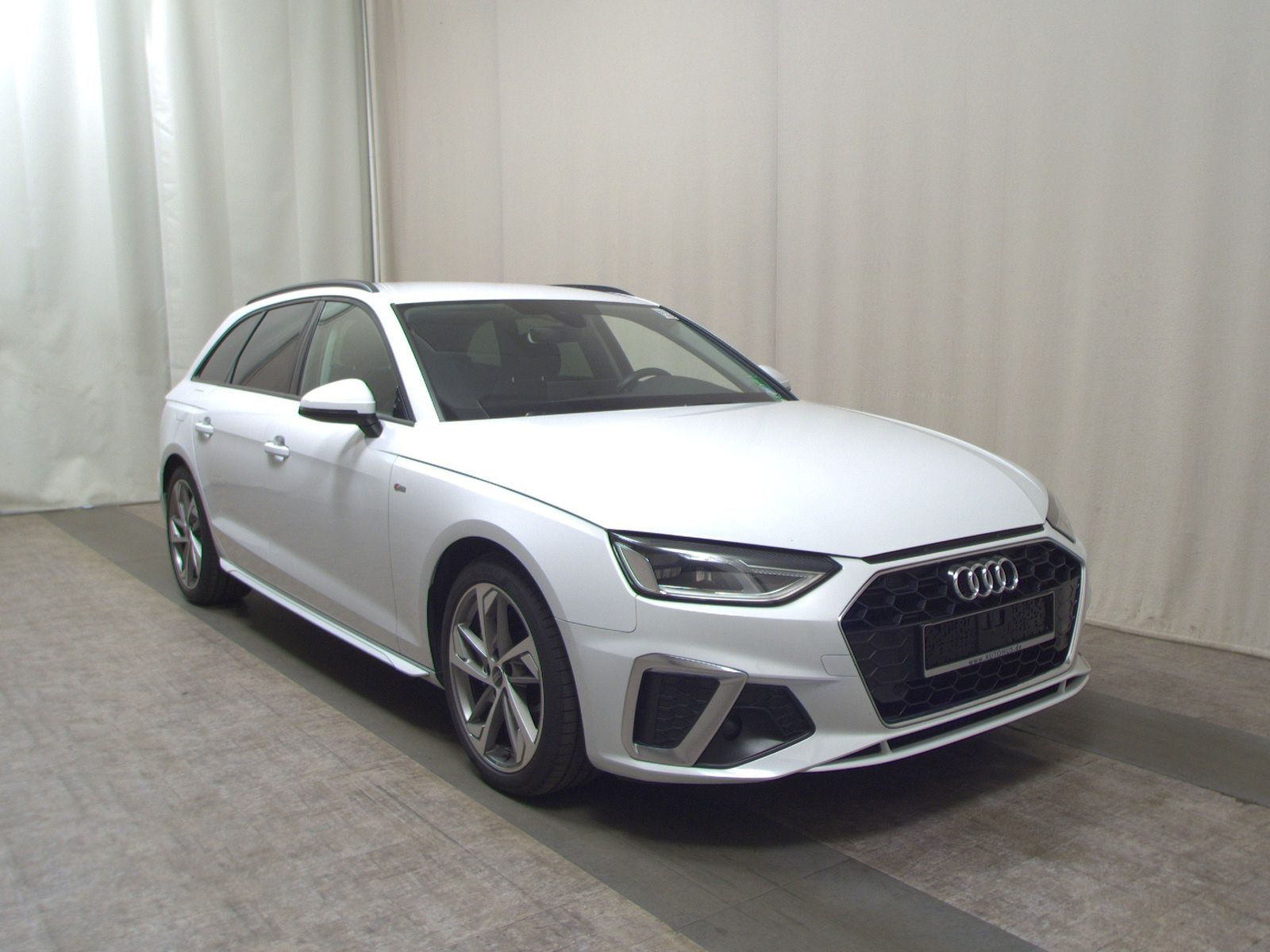 Audi A4 Avant 40 TDI S-Line Leder Navi LED PDC AHK foto 3