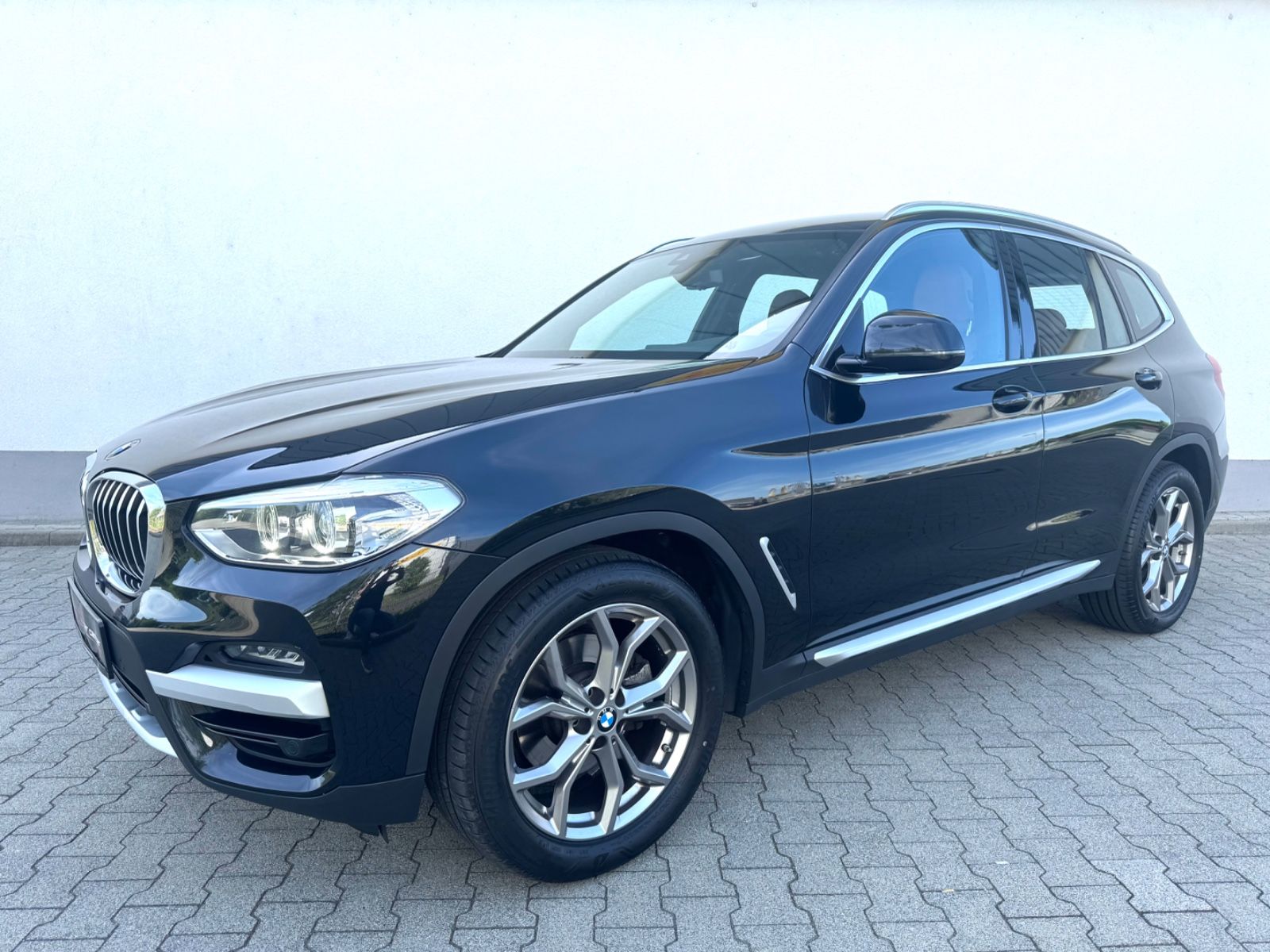 BMW X3 xDrive 20 d xLine (LEDER/LED/CAMERA/LIVE COCK