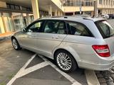 Mercedes-Benz 230 - Mercedes-Benz 230 mit Benzin-Antrieb: Kombi, Automatik