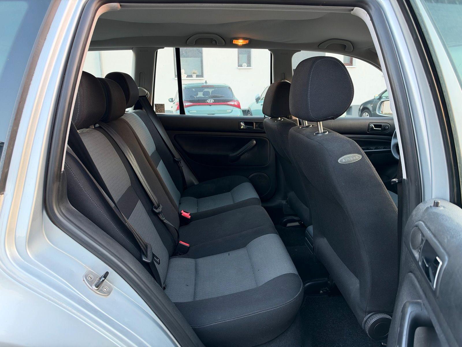 Volkswagen Golf 2004 — photo 9
