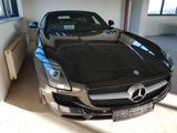 Mercedes-Benz SLS AMG 6.2 V8 Roadster - aus 2012: Cabrio