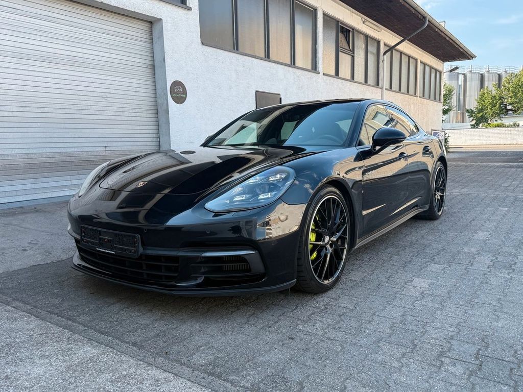 Image of Porsche Panamera