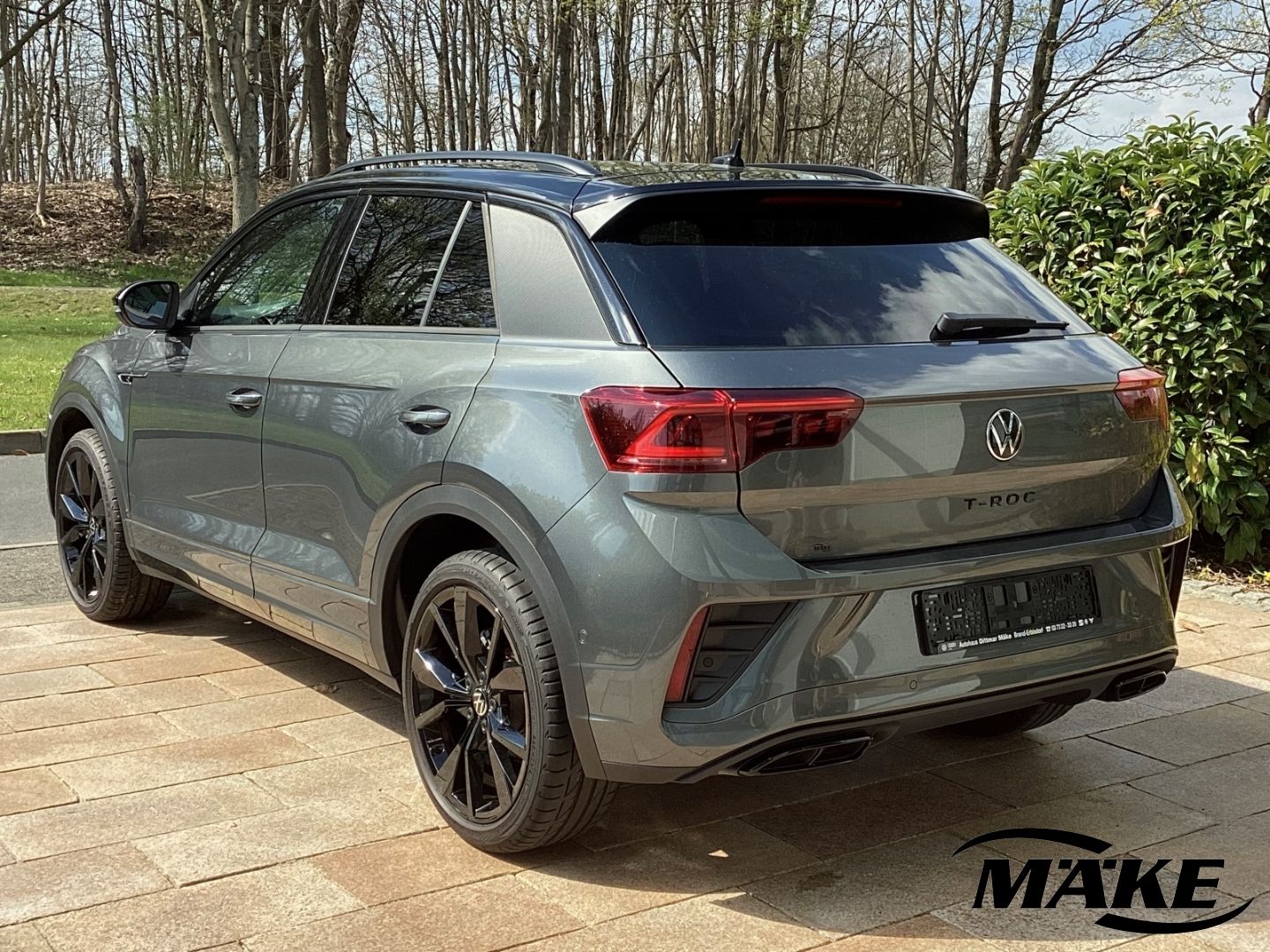 T-Roc R-Line 1.5 TSI DSG AHZV IQ.L ACC BLACK STD