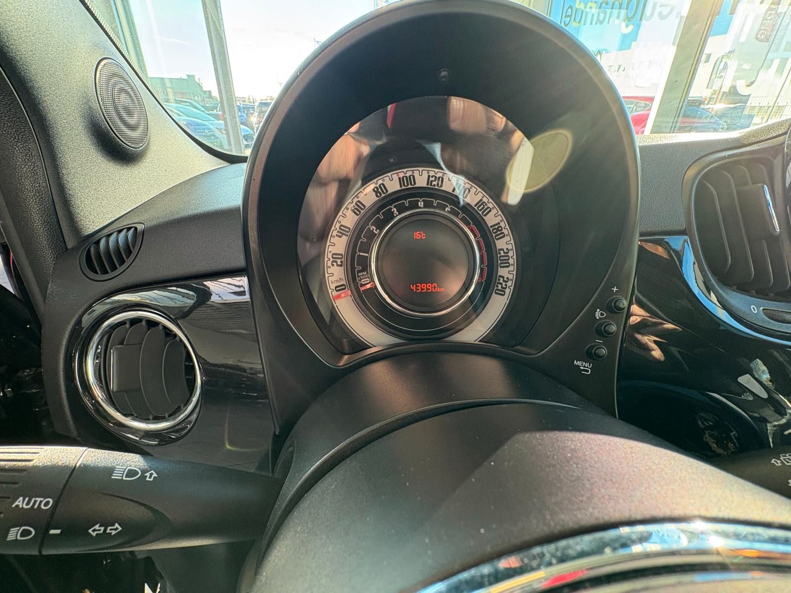 Fahrzeugabbildung Fiat 500 Lounge/Panodach/Alu/PDC