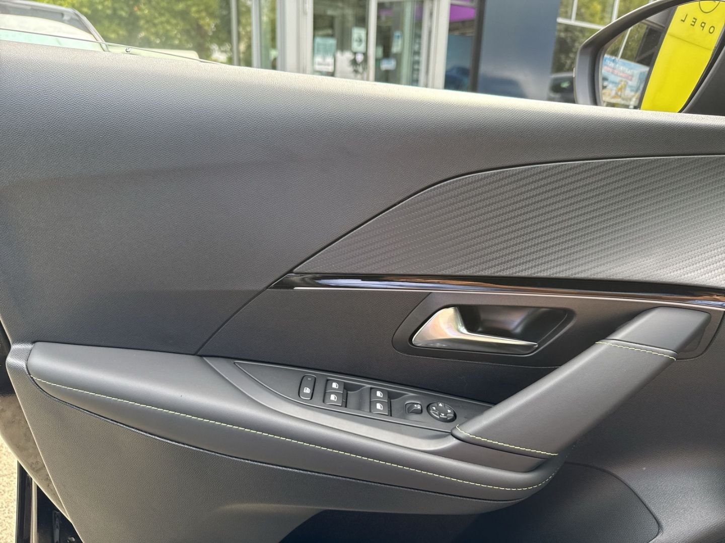 Peugeot 208 - Bild 13
