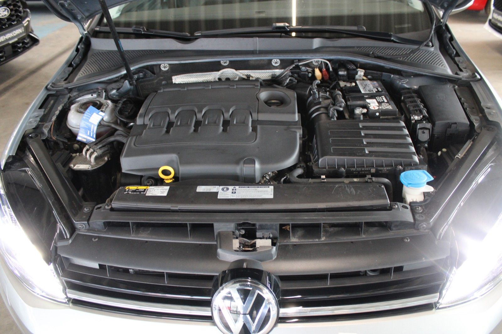 Fahrzeugabbildung Volkswagen Golf 2.0 TDI BMT DSG Comfortline LED STDHZ uvm.
