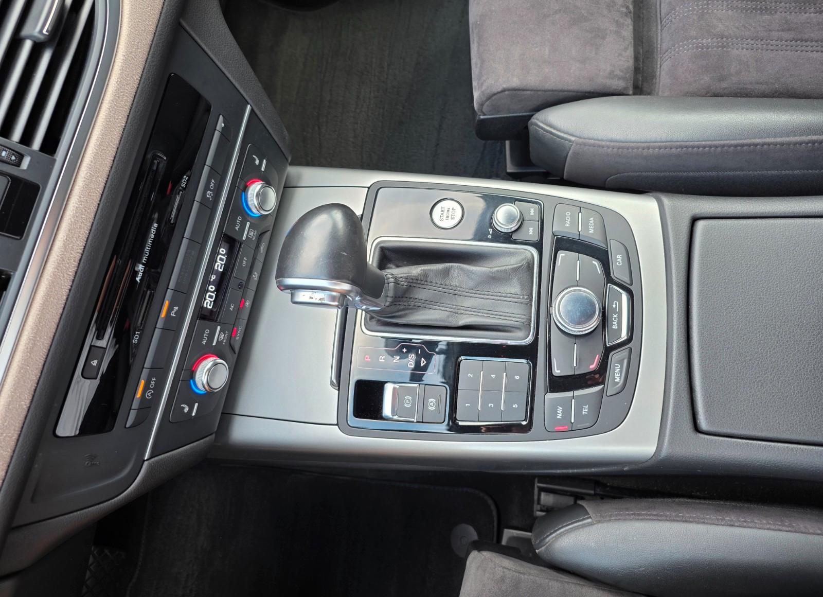 AUDI A6 AVANT 3.0 V6 BITDI QUATTRO 313ch - BOSE - ALCANTARA/CUIR - ATTELAGE - GPS - SUSPENSION ADAPTATIVE