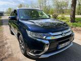 Mitsubishi Outlander 2.2 DI-D 4WD Automatik SUV-Star+ S... - Mitsubishi Outlander in Mannheim