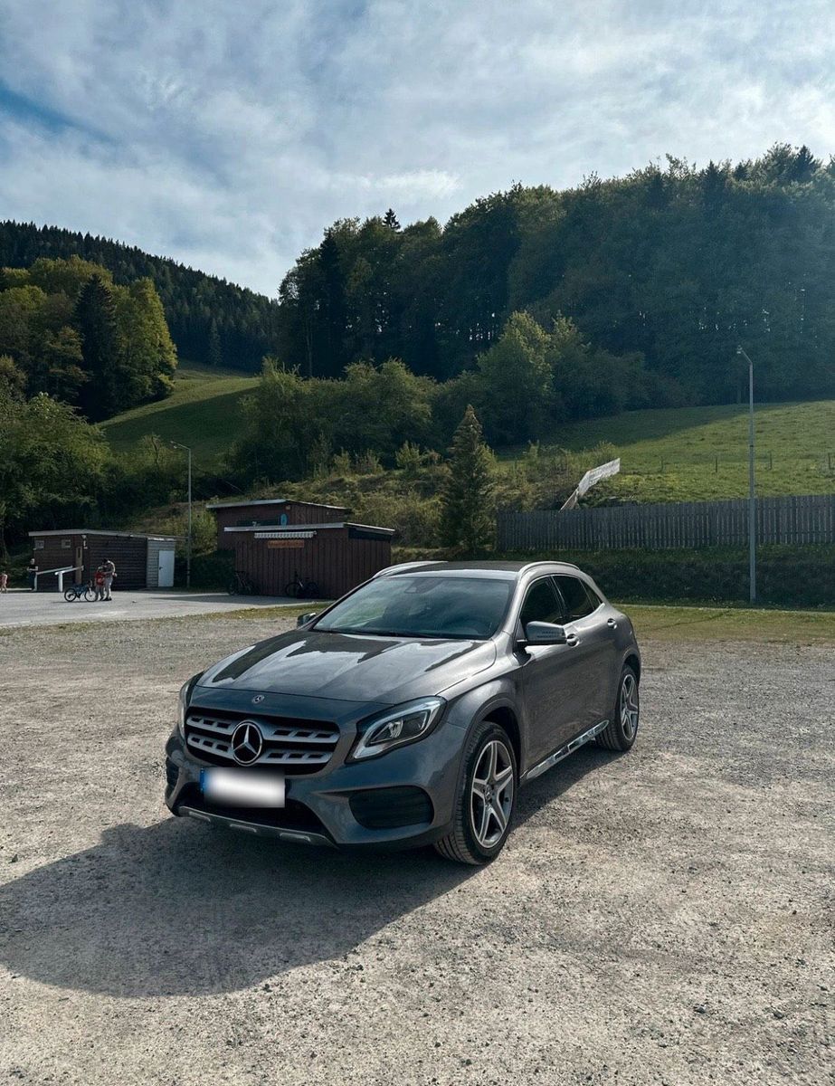 MERCEDES-BENZ Mercedes Benz GLA 250 AMG-Line